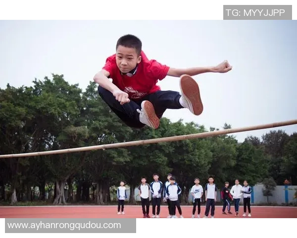 西瓜与足球球星的完美结合：他们背后的健康秘密与运动激情